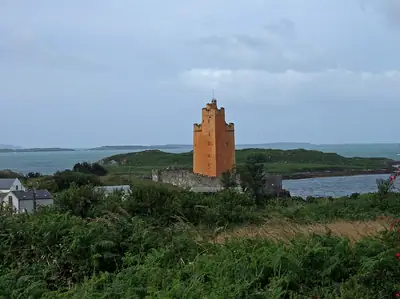 로링워터 베이 섬 위의 탑형 저택 Kilcoe Castle
