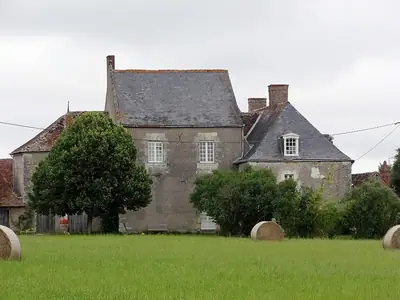 투렌 사보니에르의 Manoir du Plessis, 16세기와 18세기에 지어진 지정 저택